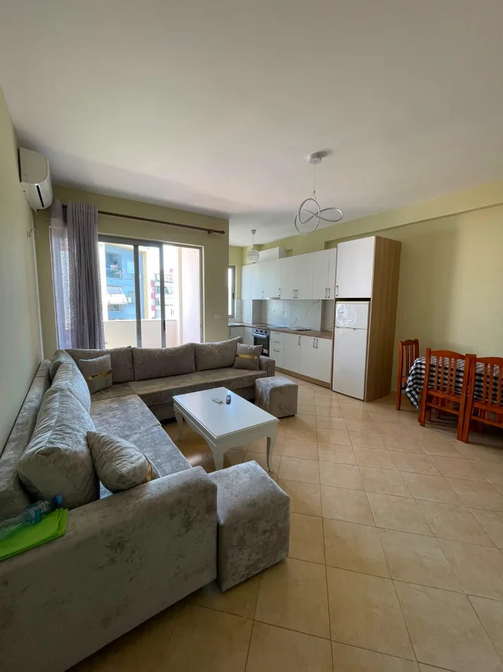 Tirane, jepet me qera apartament 2+1+Ballkon Kati 2, 100 m² 550 € (Astir)