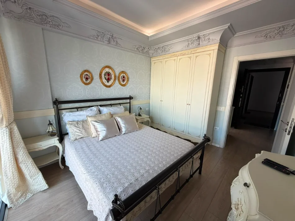 Tirane, jepet me qera apartament 1+1 Kati 9, (ASL)