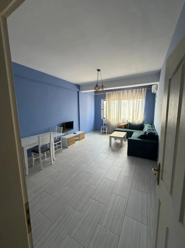 Tirane, jepet me qera apartament 1+1+Aneks+Ballkon Kati 4, 60 m² 500 € 