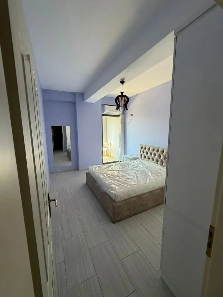 Tirane, jepet me qera apartament 1+1+Aneks+Ballkon Kati 4, 60 m² 500 € 
