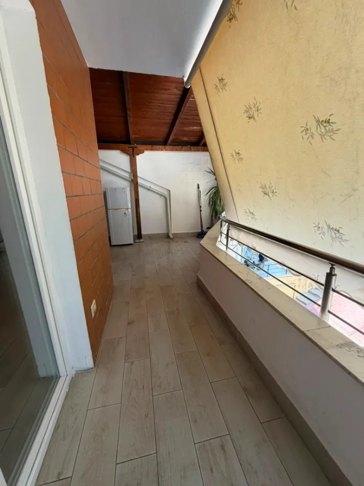 Shqiperi, jepet me qera apartament 3+1+Ballkon Kati 2, 150 m² 1.500 € (Kopshti Zoologjik)