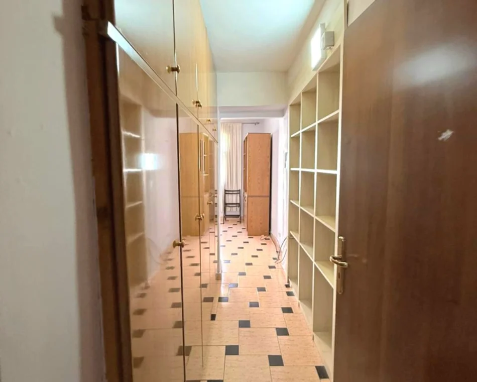Tirane, shitet apartament 2+1 Kati 2, 76 m² 140.000 € 