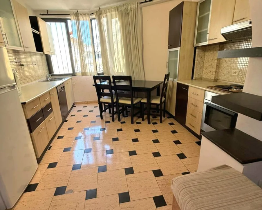 Tirane, shitet apartament 2+1 Kati 2, 76 m² 140.000 € 