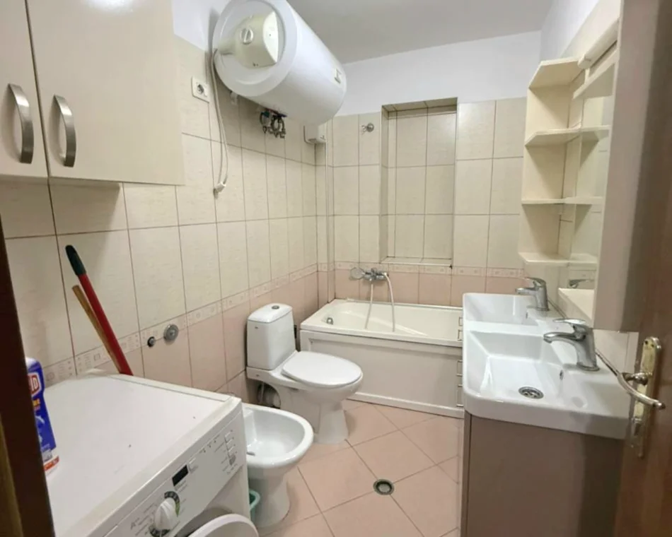 Tirane, shitet apartament 2+1 Kati 2, 76 m² 140.000 € 