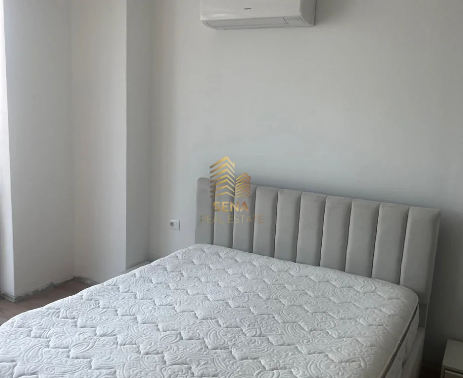 Tirane, jepet me qera apartament 2+1+Ballkon Kati 9, 130 m² 850 € (Pazari i Ri)
