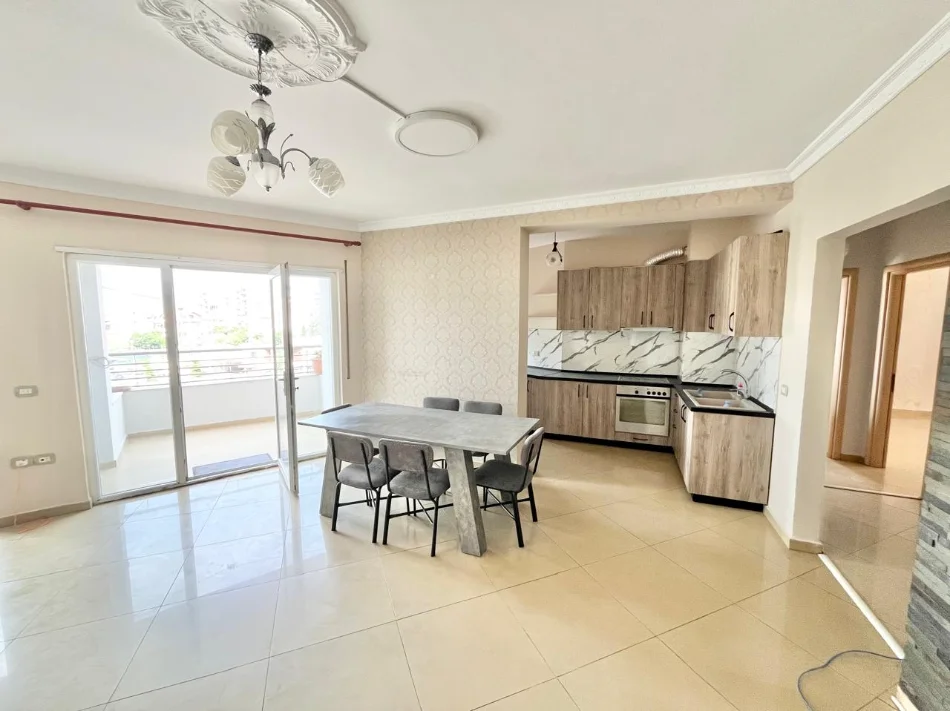 Tirane, jepet me qera aktivitet biznesi Kati 2, 146 m² 650 € (astir)
