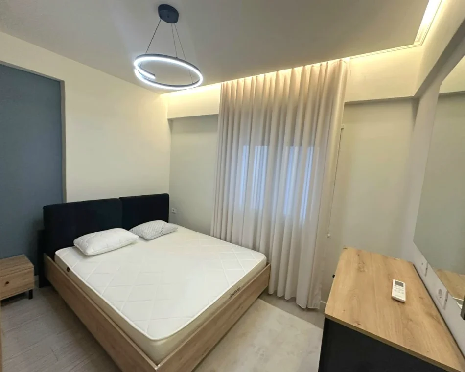 Tirane, jepet me qera 2+1 Kati 2, 70 m² 685 € (Përballë Trinity, pranë Stacionit të Trenit)