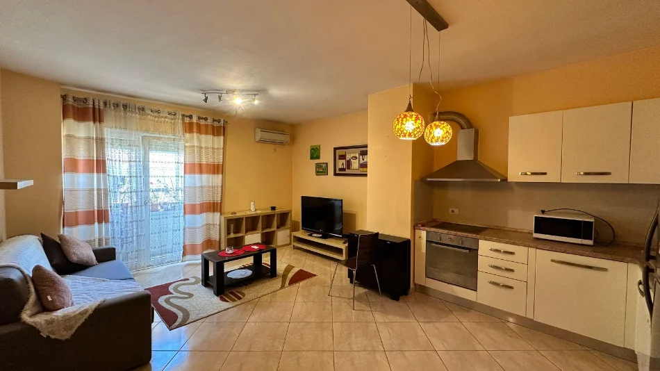 Tirane, jepet me qera apartament 1+1+Aneks+Ballkon Kati 6, 68 m² 650 € (rruga e elbasanit , shkolla e baletit)