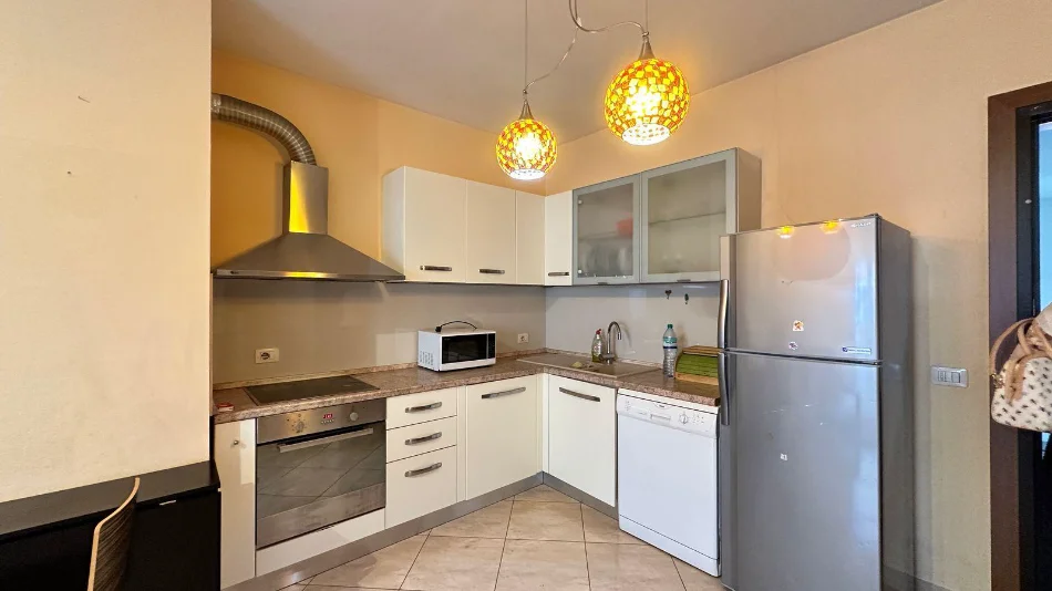 Tirane, jepet me qera apartament 1+1+Aneks+Ballkon Kati 6, 68 m² 650 € (rruga e elbasanit , shkolla e baletit)