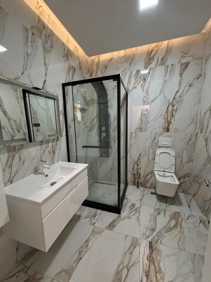 Tirane, jepet me qera apartament 2+1+Ballkon Kati 3, 111 m² 600 € (Urban Gate Astir)
