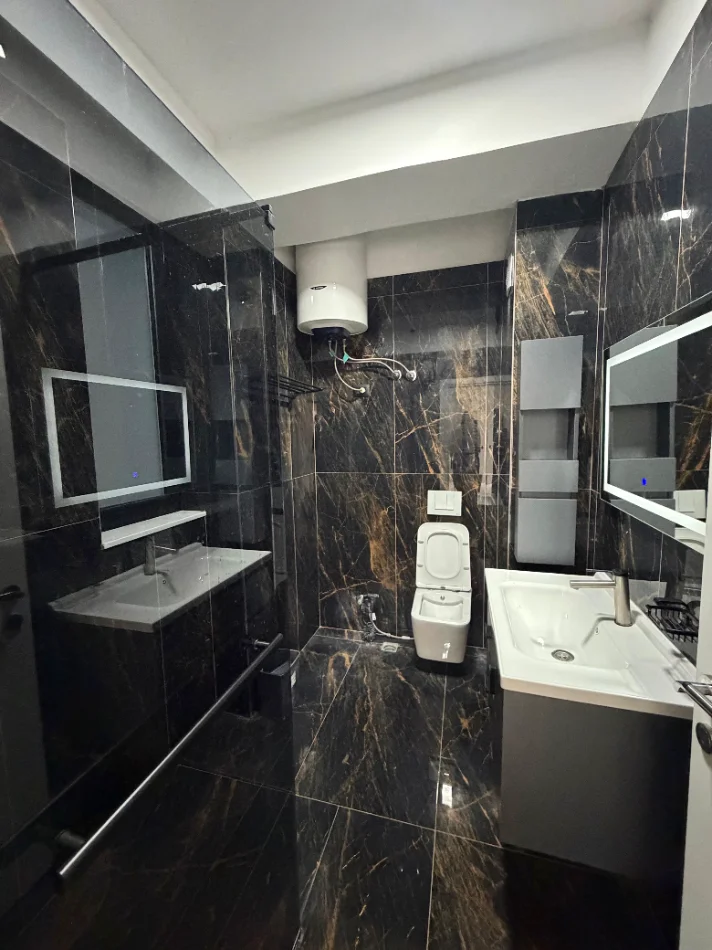 Tirane, jepet me qera apartament 2+1+Ballkon Kati 2, 111 m² 600 € (Urban Gate, Astir)
