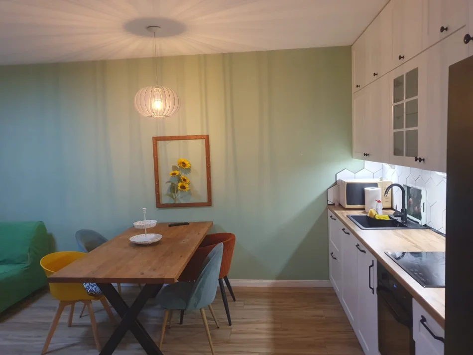 Tirane, jepet me qera apartament 1+1+Ballkon Kati 10, 70 m² 600 € (Astir)