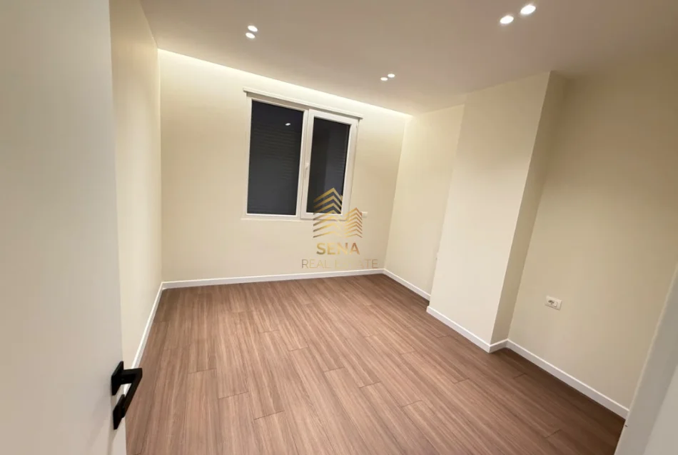 Tirane, shitet apartament 2+1+Ballkon Kati 5, 80 m² 190.000 € (Ali Demi)