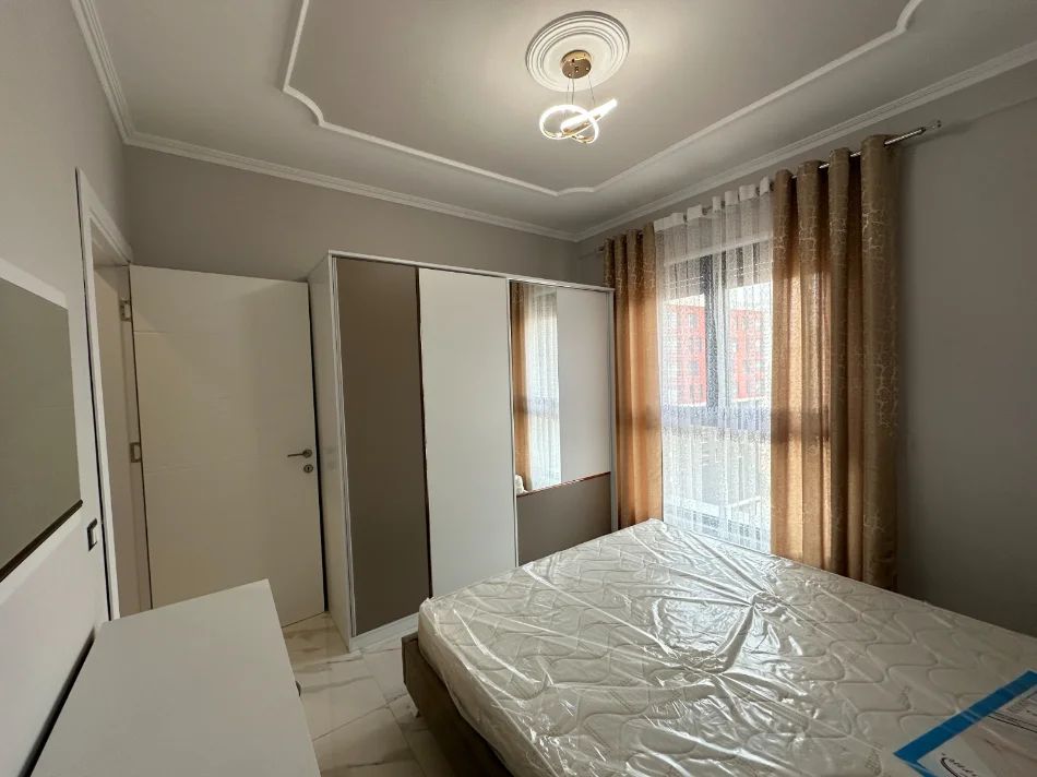 Tirane, jepet me qera apartament 1+1 Kati 7, 68 m² 600 € (Rruga Jordan Misja)