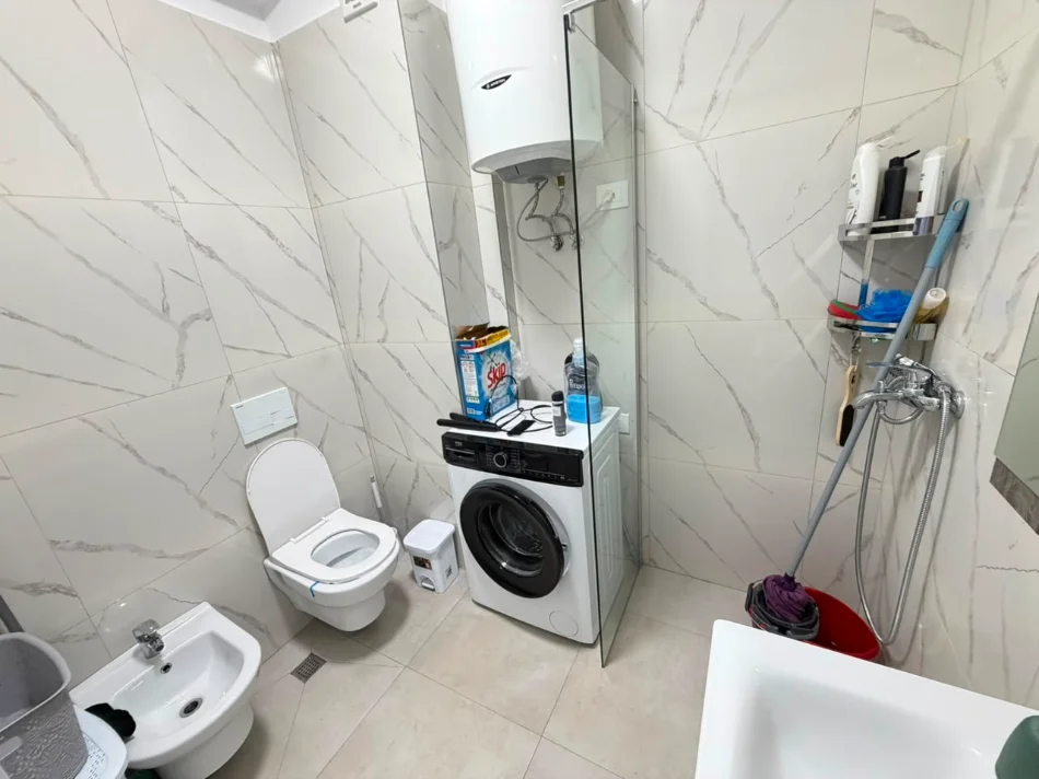 Tirane, shitet apartament 1+1 Kati 3, 72 m² (ASTIR)