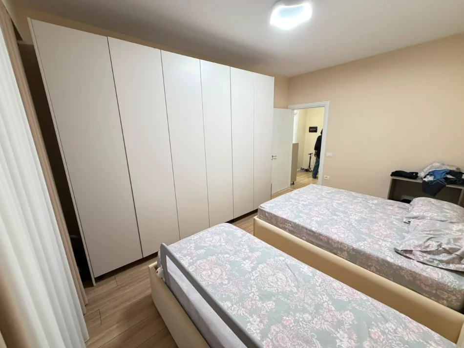 Tirane, shitet apartament 1+1 Kati 3, 72 m² (ASTIR)