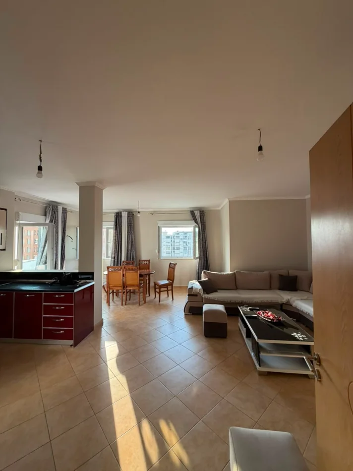 Tirane, shitet apartament 2+1+Aneks+Ballkon Kati 5, 110 m² 150.000 € (astir)