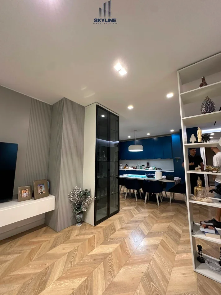 Tirane, shitet apartament 2+1 Kati 2, 119 m² 285.000 € (Astir)
