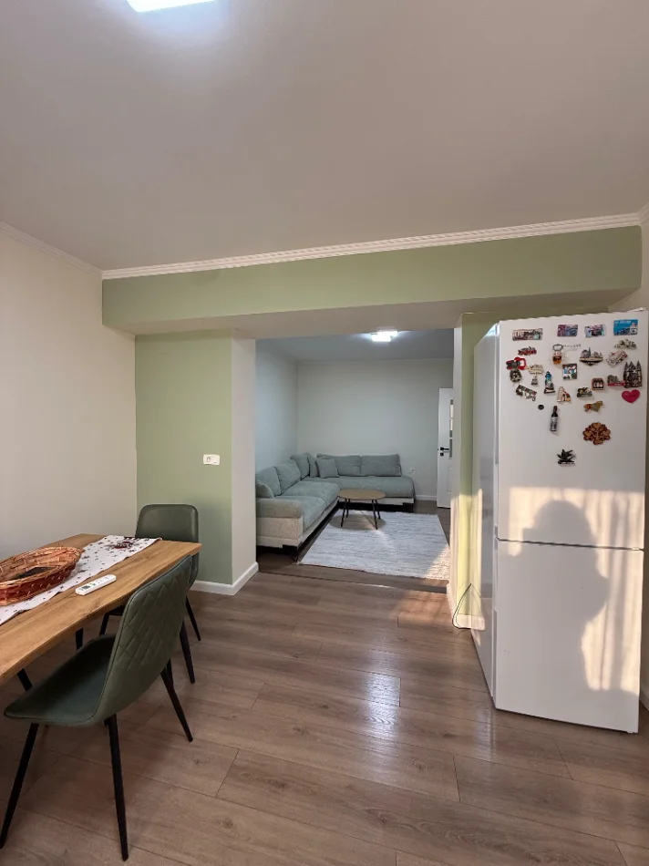 Tirane, jepet me qera apartament 2+1+Ballkon Kati 2, 100 m², Mine Peza, 🏷️ Çmimi: 85.000 Leke/Muaj