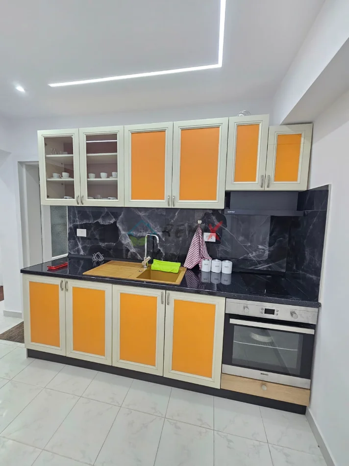 Durres, jepet me qera apartament 1+1+Aneks+Ballkon Kati 1, 55 m² 430 €