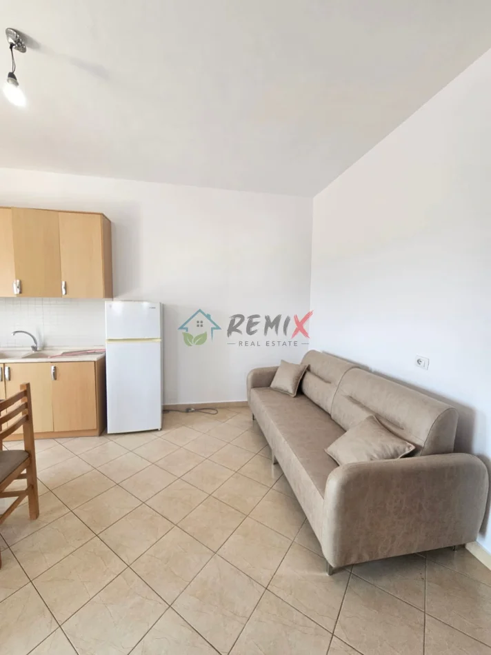 Durres, jepet me qera apartament 2+1+Aneks+Ballkon Kati 3, 90 m² 350 € 