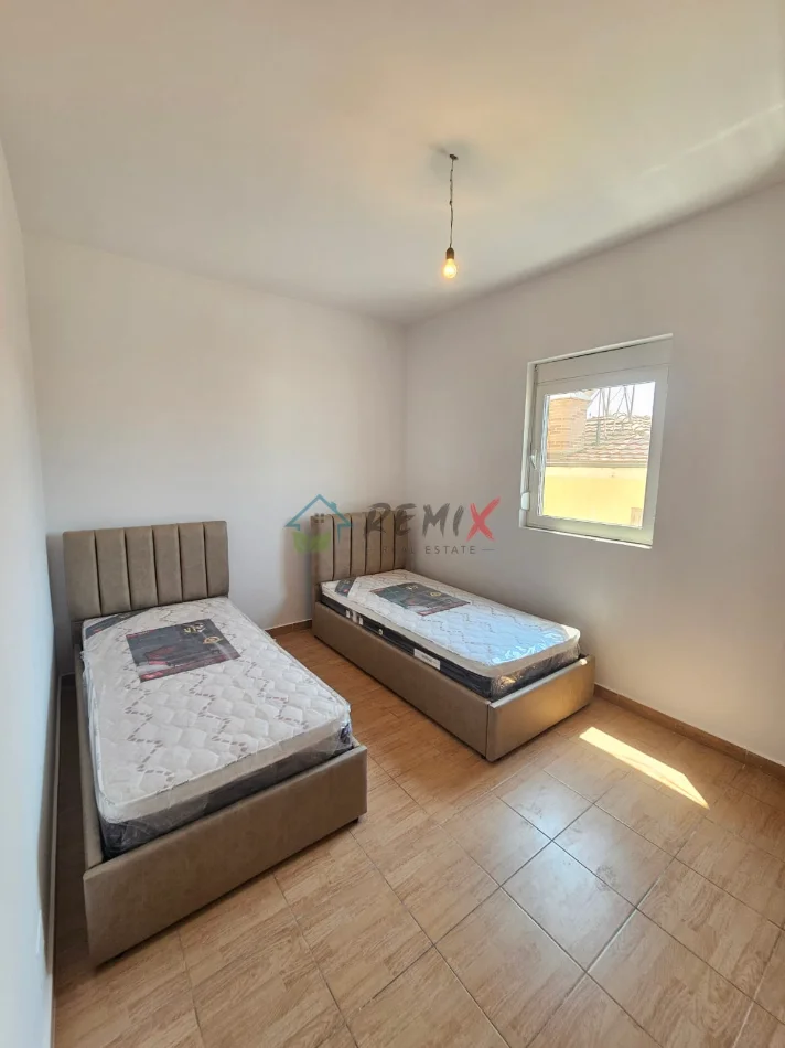 Durres, jepet me qera apartament 2+1+Aneks+Ballkon Kati 2, 90 m² 350 € 