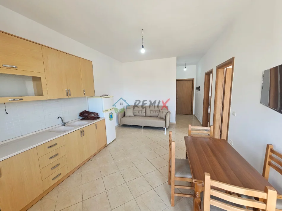 Durres, jepet me qera apartament 2+1+Aneks+Ballkon Kati 2, 90 m² 350 € 