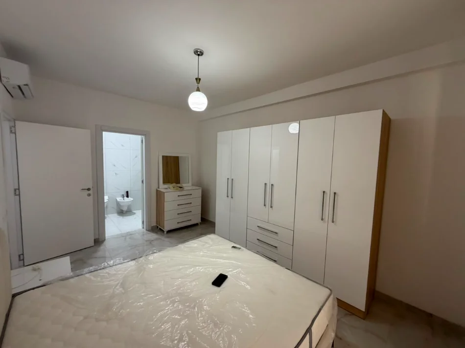Tirane, jepet me qera apartament 2+1 Kati 3, (rruga dritan hoxha)