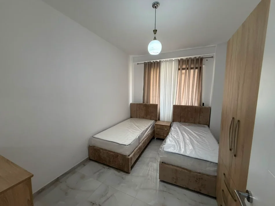 Tirane, jepet me qera apartament 2+1 Kati 3, (rruga dritan hoxha)