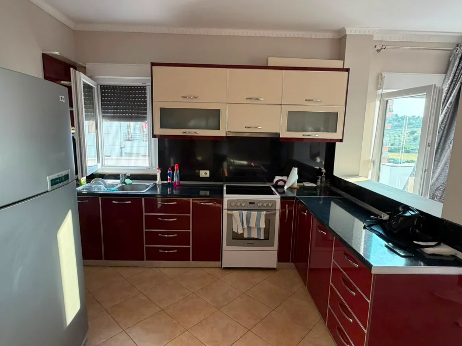 Tirane, shitet apartament 2+1+Aneks+Ballkon Kati 5, 110 m² 150.000 € (Yzberisht)