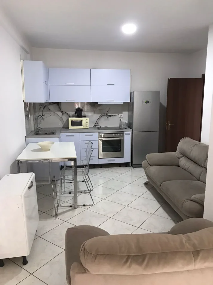 Tirane, shitet apartament 1+1+Ballkon Kati 8, 66 m² 110.000 € (Astir)
