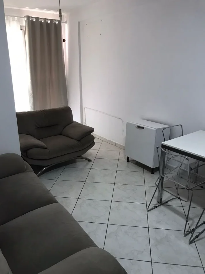 Tirane, shitet apartament 1+1+Ballkon Kati 8, 66 m² 110.000 € (Astir)
