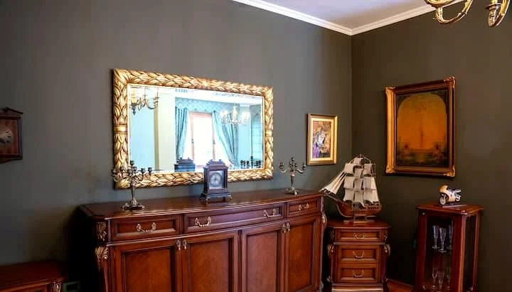 Tirane, shitet Vile Vile 2 Katshe , 217 m² 500.000 € (Rruga e Kavajes)