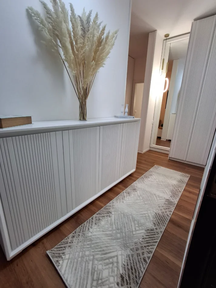 Tirane, jepet me qera apartament 1+1 Kati 5, 65 m² 600 € (Mbrapa Vizion Plus)
