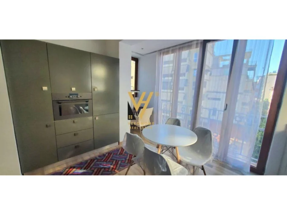 Tirane, jepet me qera apartament 1+1+Ballkon Kati 6, 65 m² 570 € (MYSLYM SHYRI)