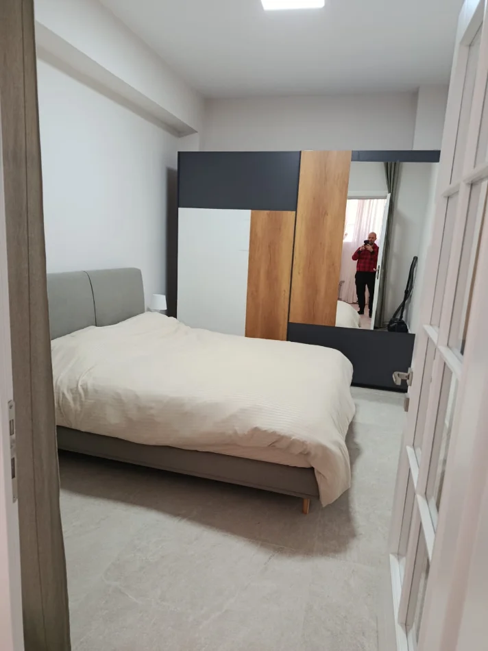 Tirane, jepet me qera apartament 1+1 Kati 1, 75 m² 550 € (Vasil Shanto, shkolla Besnik Sykja)