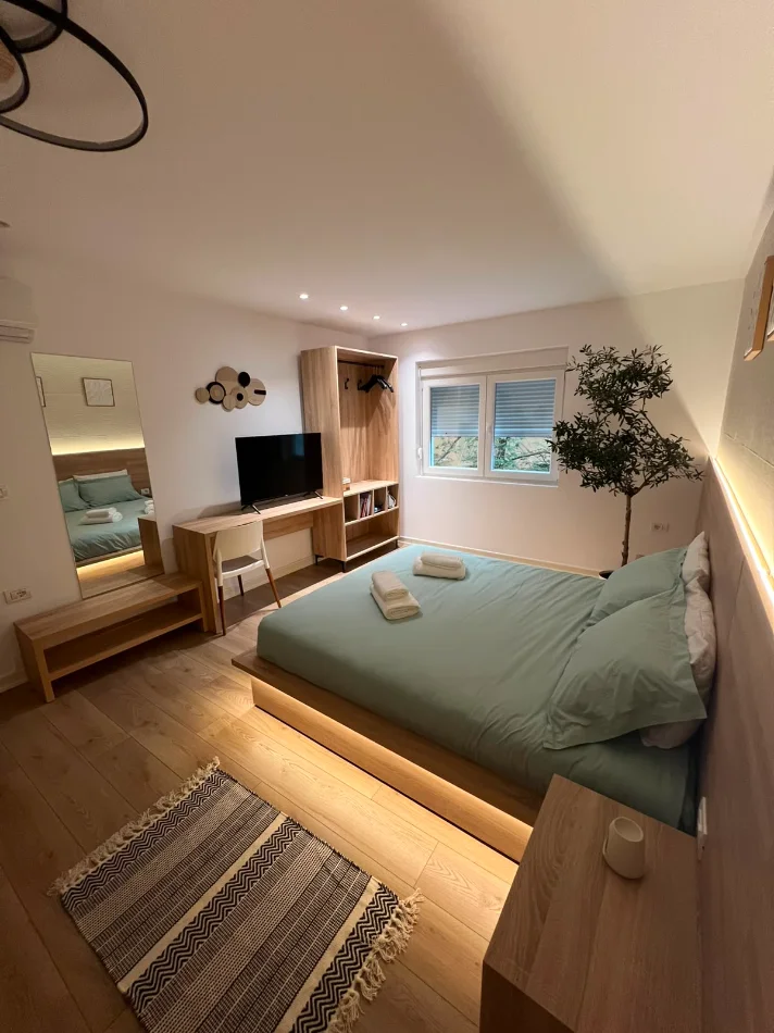 Tirane, jepet me qera garsonier Studio Kati 2, 40 m² 600 € (Rruga e Durresit, siper Mullirit te vjeter)