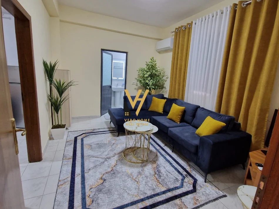 Tirane, jepet me qera apartament 1+1+Ballkon Kati 0, 70 m² 720 € (VASIL SHANTO)