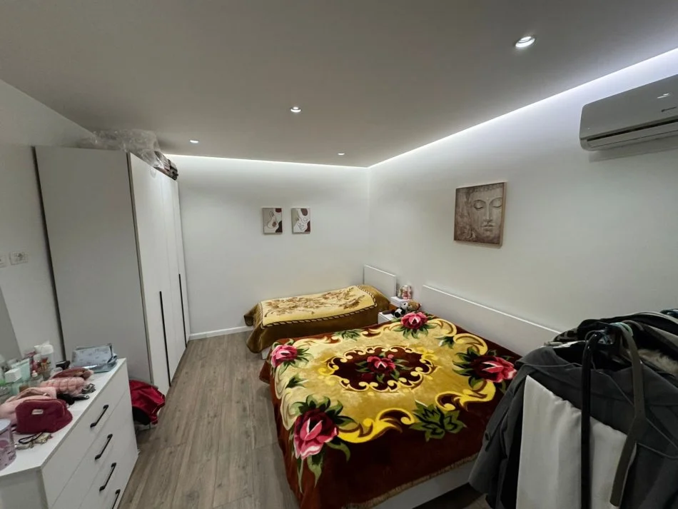 Tirane, shitet apartament 1+1 Kati 4, 67 m² 115.000 € (Shkolla "Vasil Shanto", prane KESH)