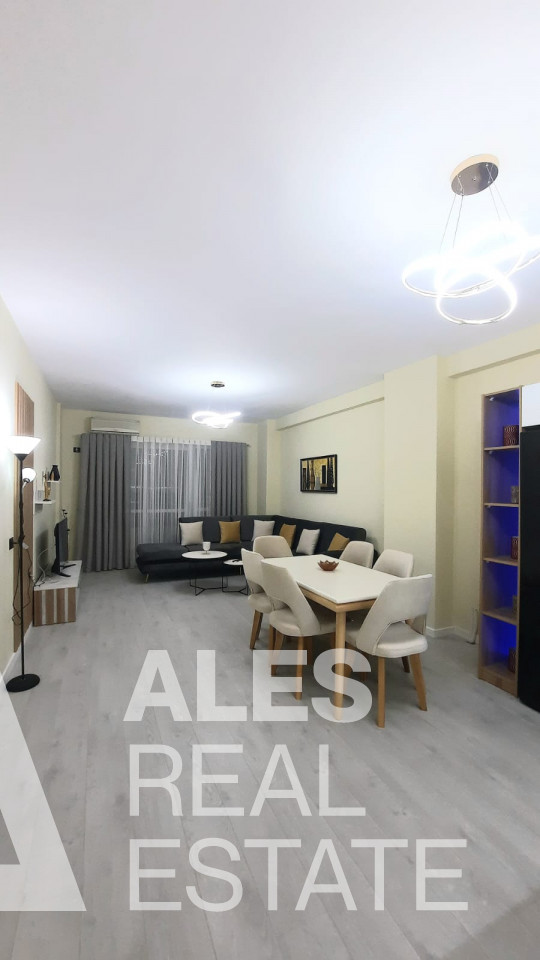 Tirane, jepet me qera apartament 2+1+A+BLK Kati 4, 120 m² 500 Euro (loni ligori)