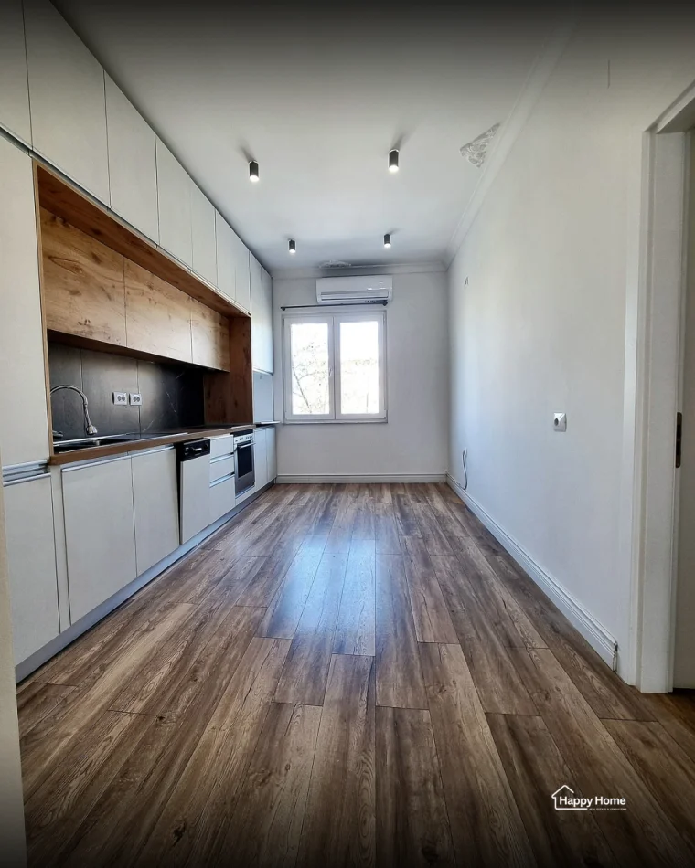 Tirane, jepet me qera apartament 2+1+Ballkon Kati 4, 72 m² 500 € (Kavajes)