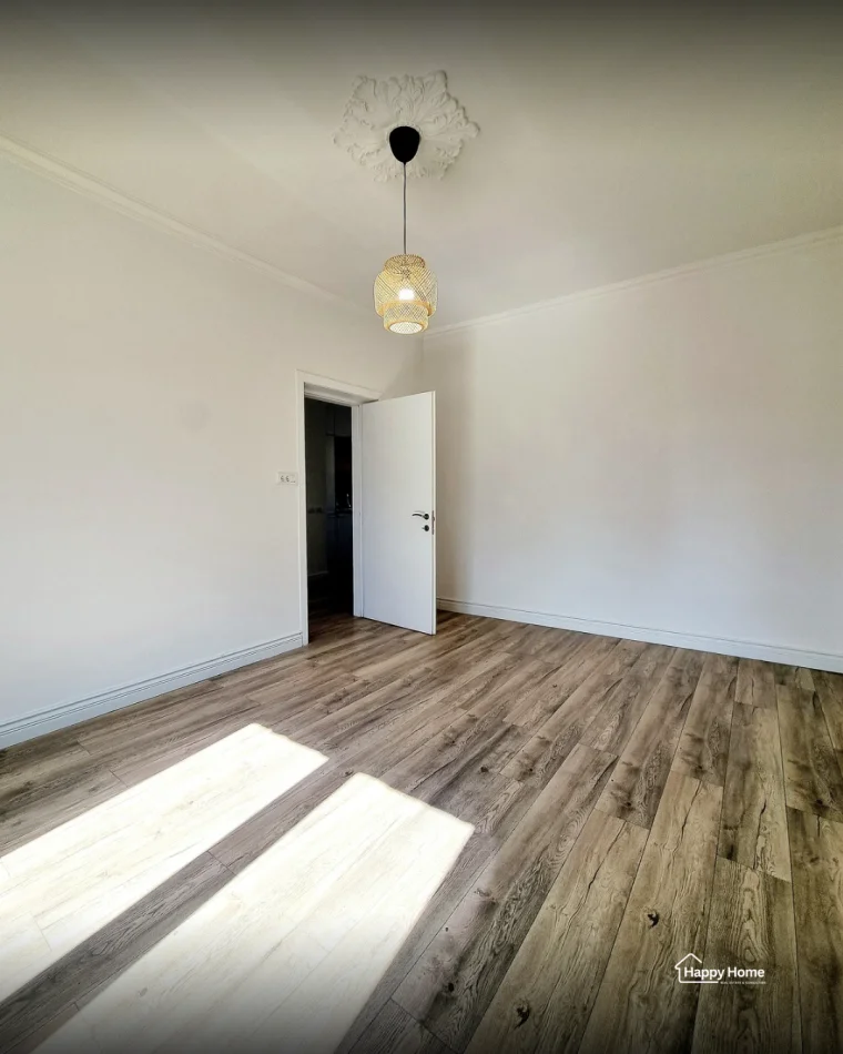 Tirane, jepet me qera apartament 2+1+Ballkon Kati 4, 72 m² 500 € (Kavajes)