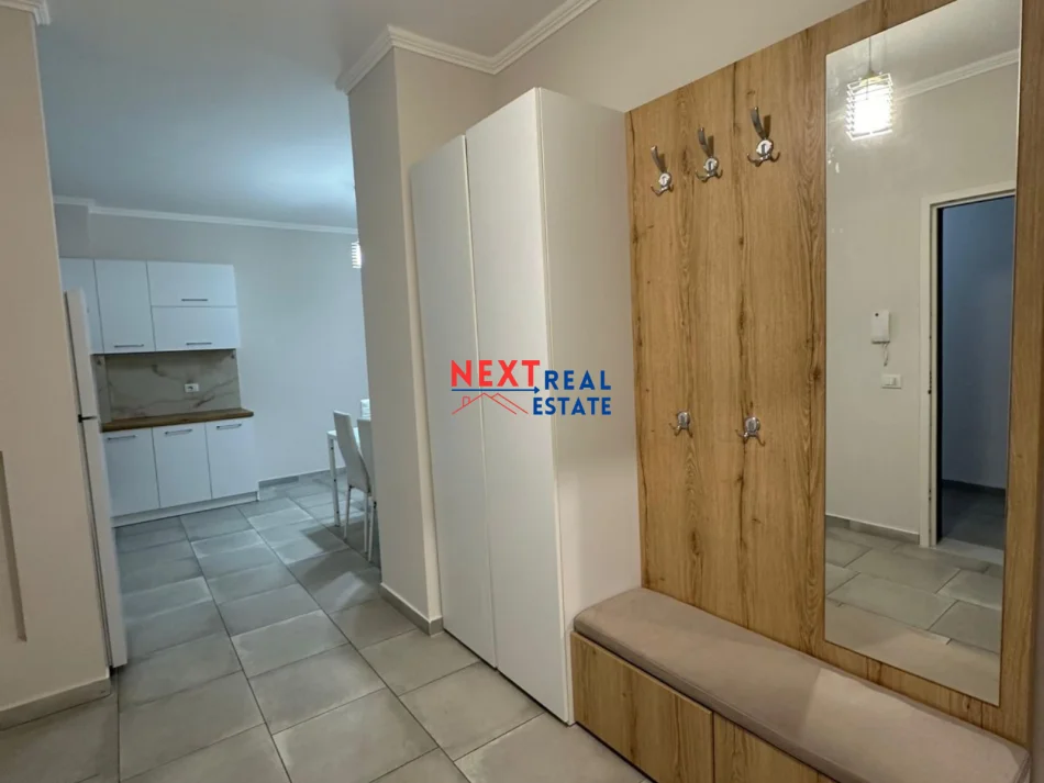 SHITET APARTAMENT 2+1 NE BULEVARDIN VLORE-SKELE