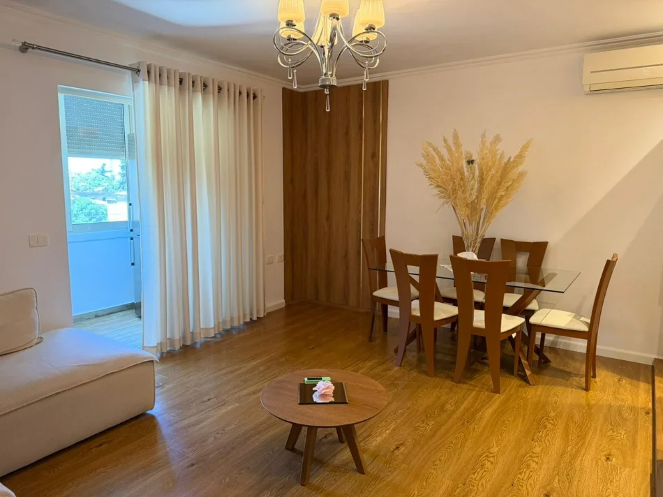 Tirane, shitet apartament 2+1 Kati 4, 85 m² 153.000 € (LAPRAKE , Prane KMY)