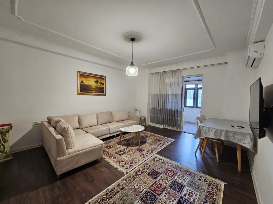 Tirane, jepet me qera apartament 2+1 Kati 2, 90 m² 550 € (DON BOSKO , Prane Spar)