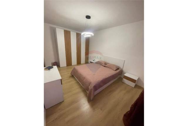 Tirane, jepet me qera apartament 2+1+BLK Kati 5, 80 m² 500 Euro (rruga e Durresit)