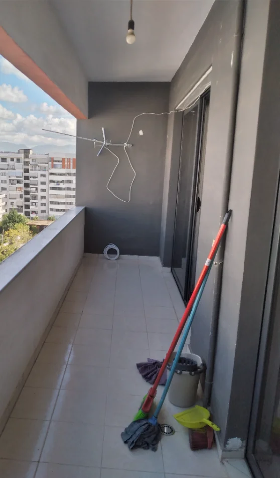 Tirane, jepet me qera apartament 1+1 Kati 7, 60 m² 400 € 