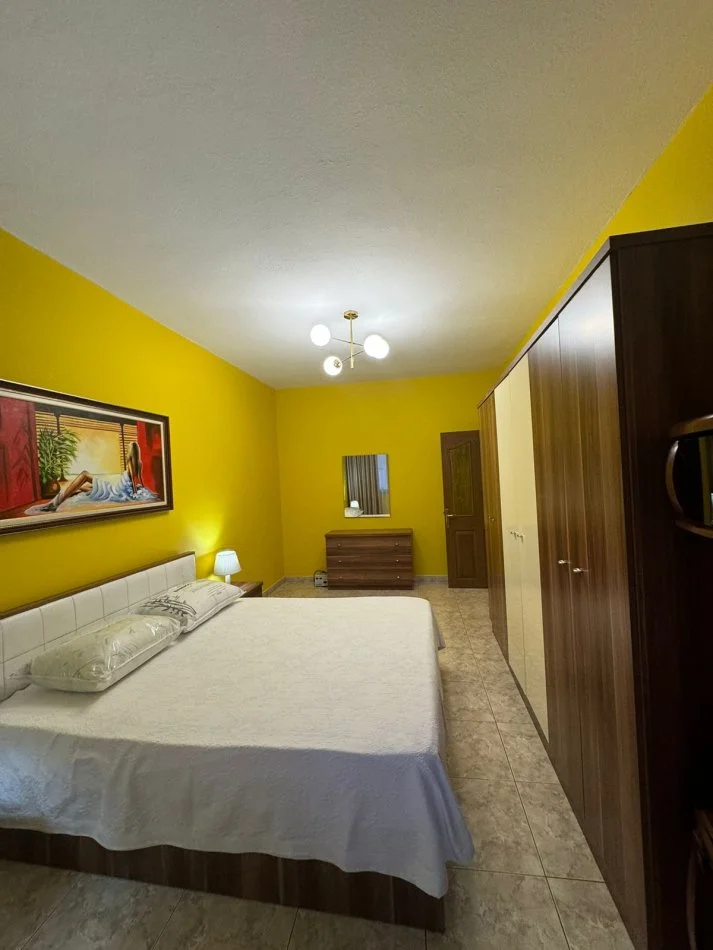 Tirane, jepet me qera apartament 1+1 Kati 7, 65 m² 500 € (Ferit Xhajko)