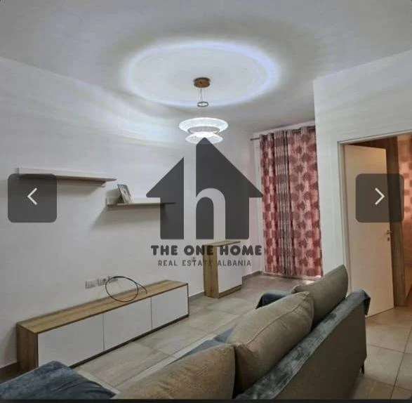 Tirane, jepet me qera apartament 1+1+Ballkon Kati 2, 68 m² 450 € (Kopshti Botanik)