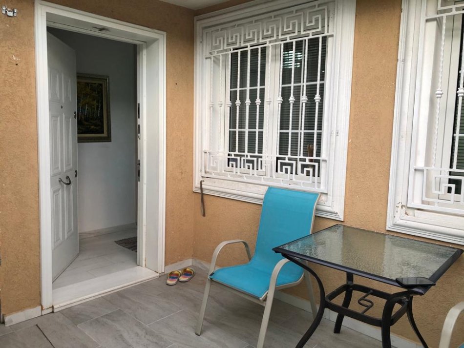Tirane, shitet shtepi 1 Katshe , 78 m² 105.000 € (rruga Hysen Gjura Tirane.)